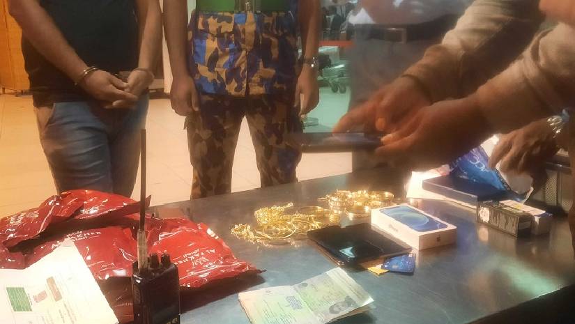 সোনাসহ চট্টগ্রাম বিমানবন্দরে আটক মাসুদ