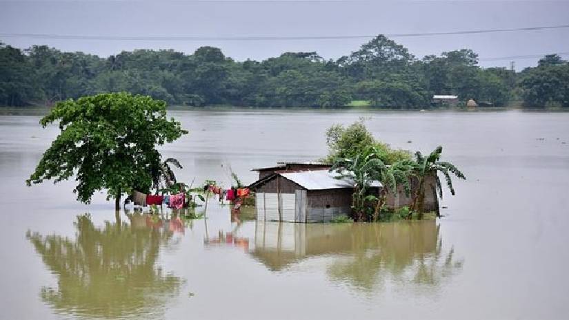 বন্যা পরিস্থিতি আরও অবনতির শঙ্কা