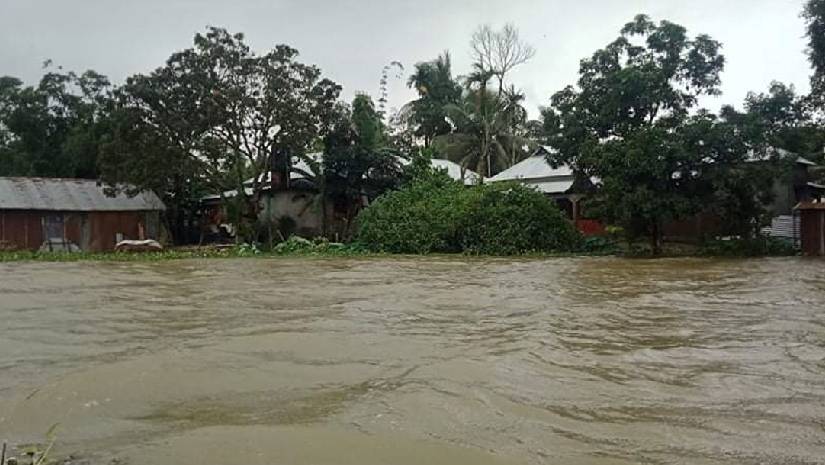 ময়মনসিংহে প্লাবিত ৫০ গ্রাম, পানিবন্দী লক্ষাধিক মানুষ