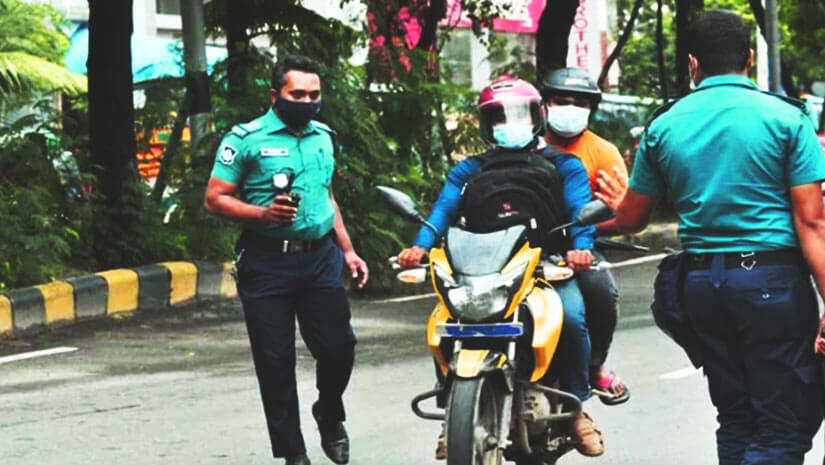 পুলিশ