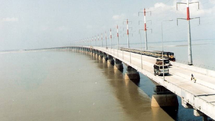 ট্র্রেন