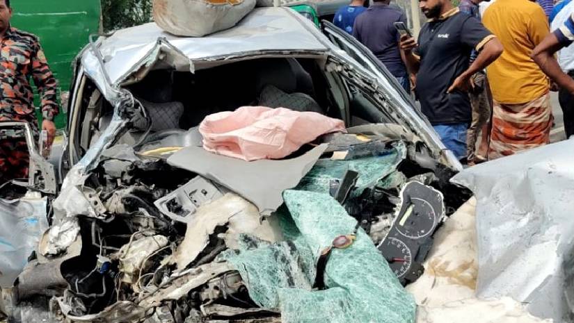 বগুড়ায় প্রাইভেটকার-পিকআপের মুখোমুখি সংঘর্ষ, নিহত ৪