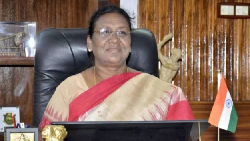 ভারতের প্রেসিডেন্ট হিসেবে শপথ নিলেন আদিবাসী সম্প্রদায়ের দ্রৌপদী মুর্মু