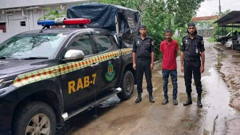 ফটিকছড়িতে আফিম ও ফেন্সিডিলসহ আটক ১