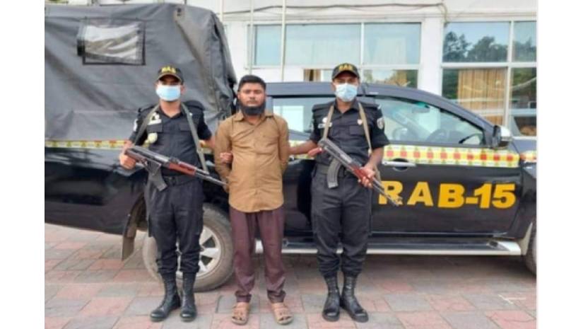 অস্ত্রের বিনিময়ে ইয়াবা, কক্সবাজারে যুবক গ্রেফতার