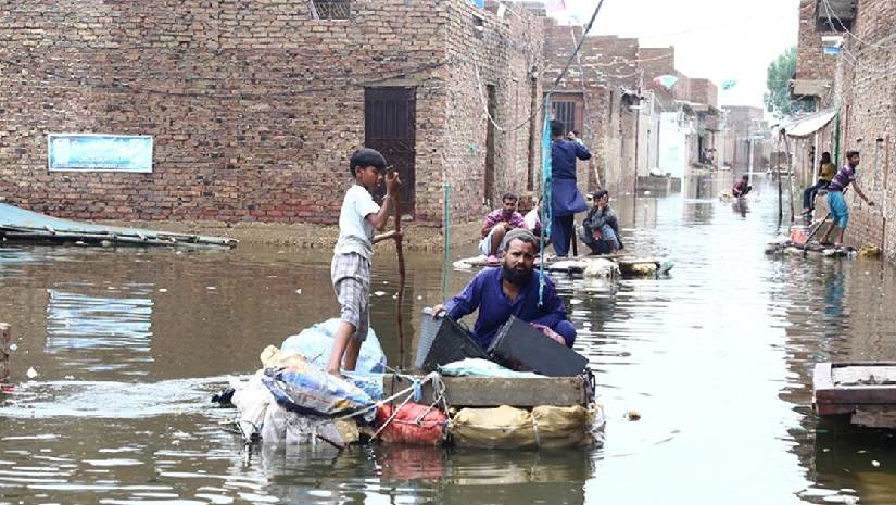 পাকিস্তানে বন্যায় আরও ৩৯ জনের মৃত্যু