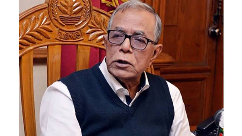 অফিসে নিয়মিত হাজিরা না দিলে কঠোর ব্যবস্থা : রাষ্ট্রপতি