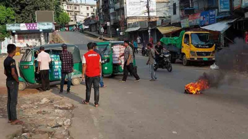 রাঙ্গামাটিতে অটোরিকশা ধর্মঘট চলছে