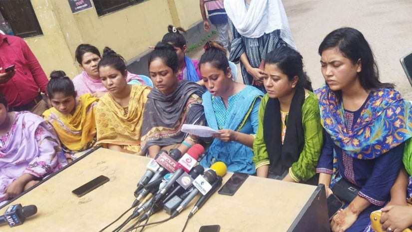 সুষ্ঠু তদন্ত চায় ছাত্রলীগের বহিষ্কৃত নেত্রীরা, অন্যথায় আমরণ অনশনের ঘোষণা