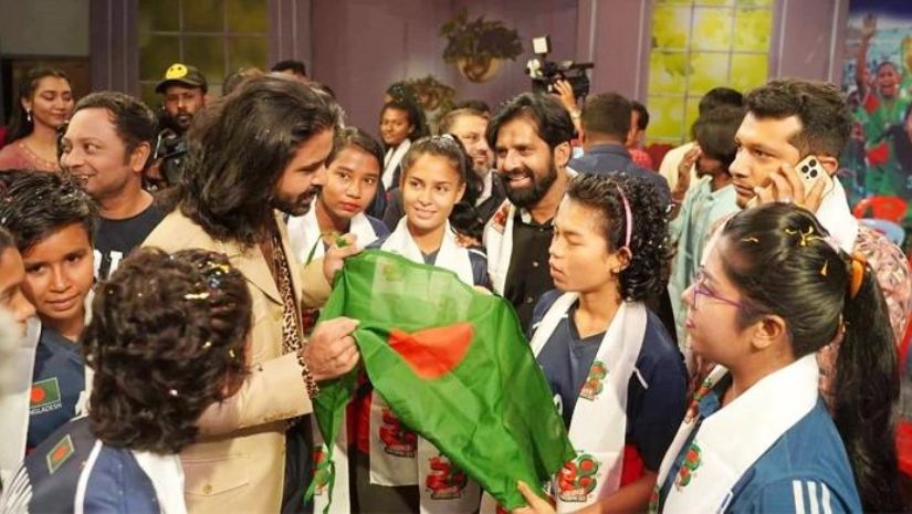 বিনোদন