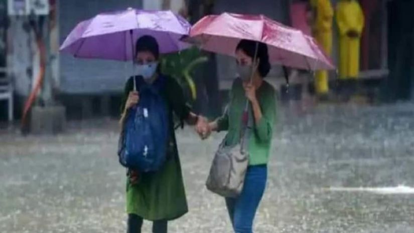 বৃষ্টি থাকতে পারে আরও ৩-৪ দিন