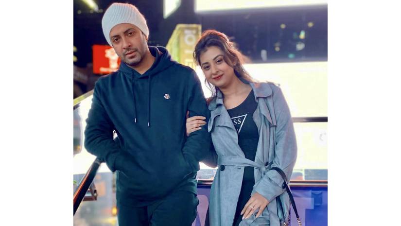 এবার বিয়ে ও সন্তান জন্মের তারিখ জানালেন বুবলী