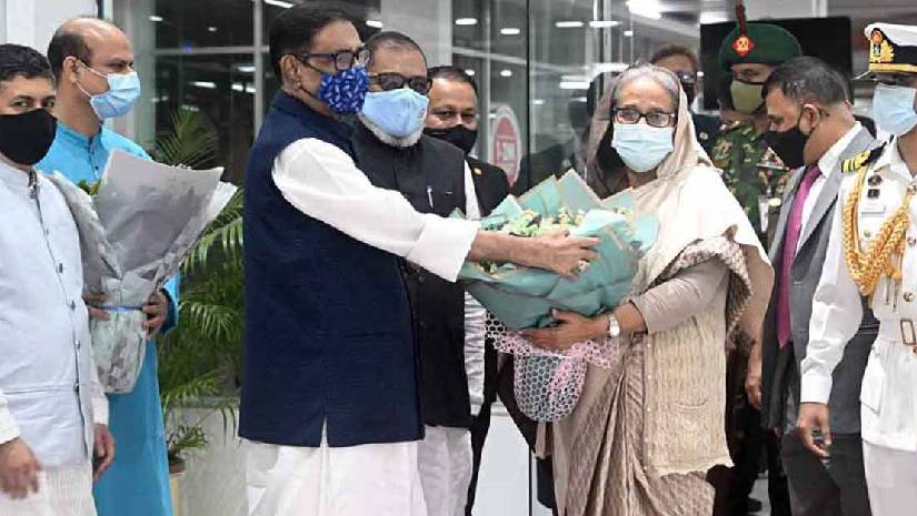 ১৮ দিনের সফর শেষে দেশে ফিরেছেন প্রধানমন্ত্রী