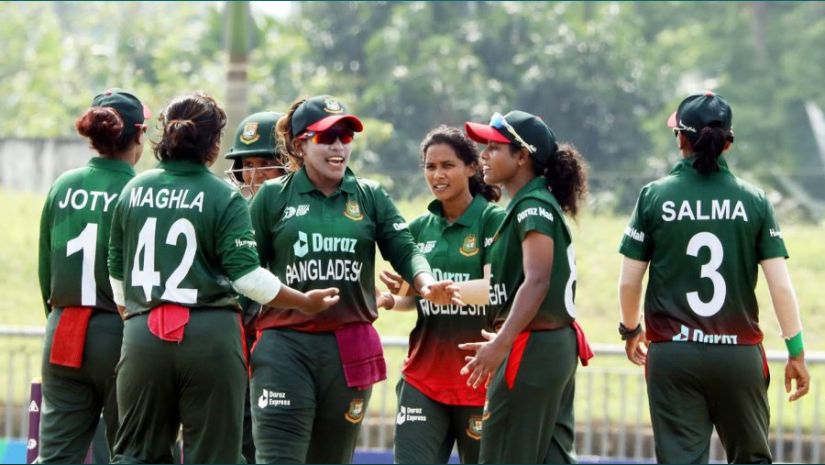 টসে হেরে ফিল্ডিংয়ে বাংলাদেশ