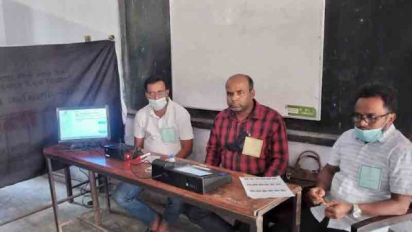 জেলা পরিষদ নির্বাচনের ভোট গ্রহণ শুরু