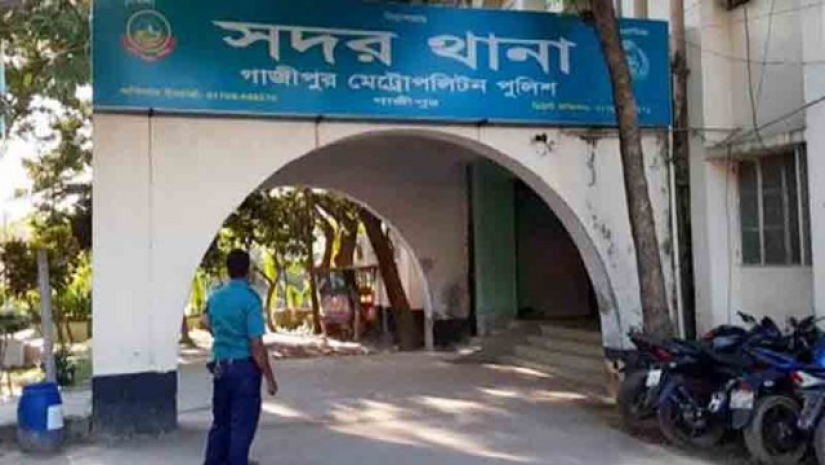 ছোট ভাইকে গাছে বেঁধে কিশোরীকে ধর্ষণ, আটক ২