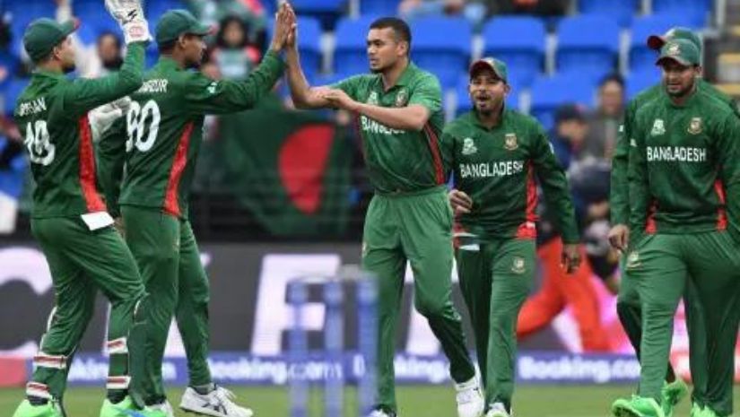 পেসারদের গুরুত্ব মেনে প্রশংসায় ভাসালেন সাকিব