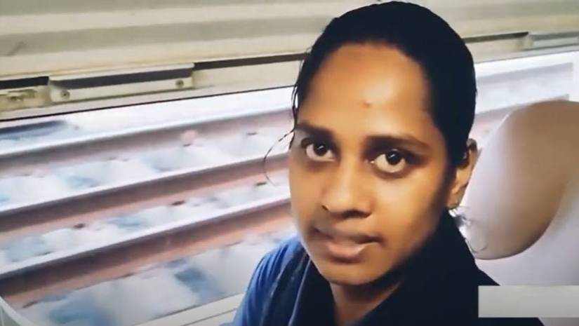 ট্রেনের জানালা দিয়ে লাফিয়ে ধরলেন ছিনতাইকারী, দিলেন লোমহর্ষক বর্ণনা (ভিডিও)