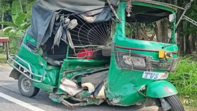 ট্রাক-সিএনজি অটোরিকশার সংঘর্ষ : নিহত ৫
