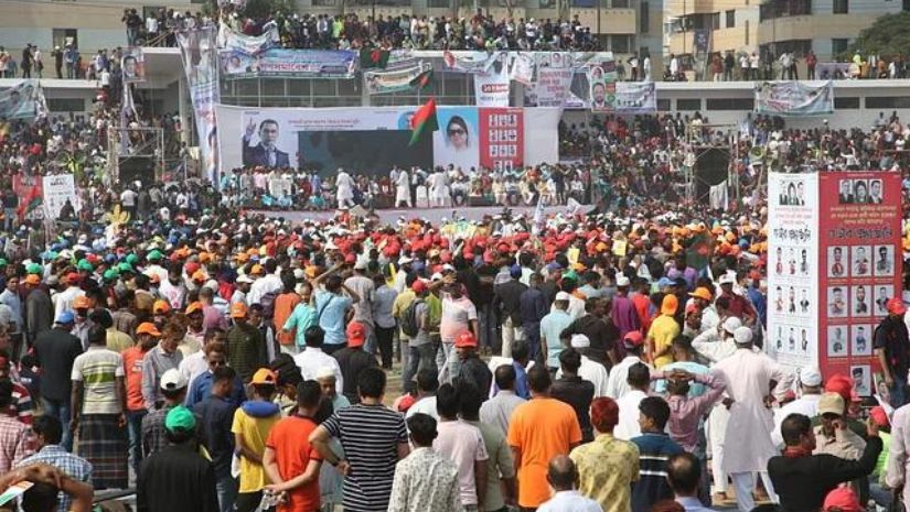 সমাবেশস্থলে মোশাররফ-গয়েশ্বরসহ বিএনপির কেন্দ্রীয় নেতারা