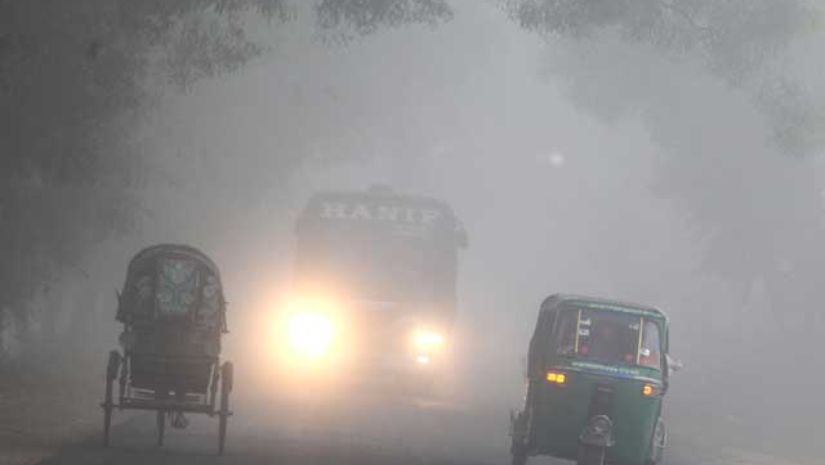 ঘন কুয়াশায় দুর্ঘটনা রোধে গাড়ি চালানোর ৪ নির্দেশনা