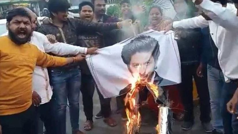 পাঠান