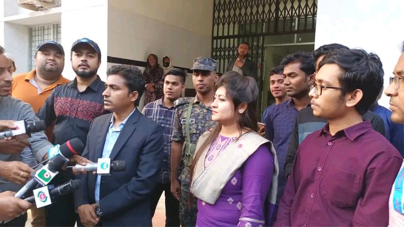 দালাল