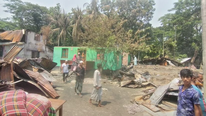 দুমকি