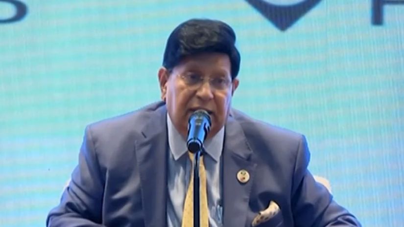 মোমেন