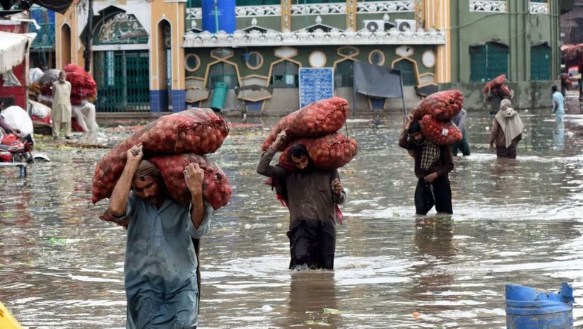 পাকিস্তানে