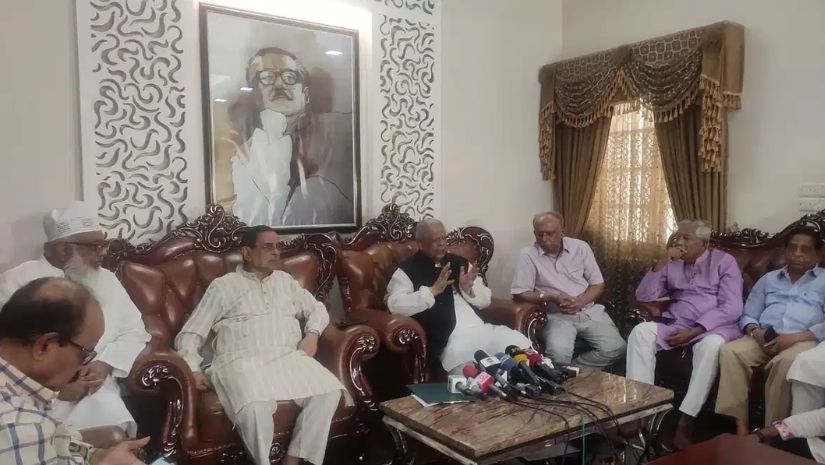সন্ধ্যায় গণভবনে ১৪ দলীয় নেতাদের সঙ্গে বৈঠকে বসছেন শেখ হাসিনা - The  Bangladesh Moments