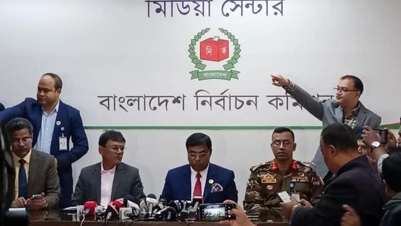 নির্বাচনে