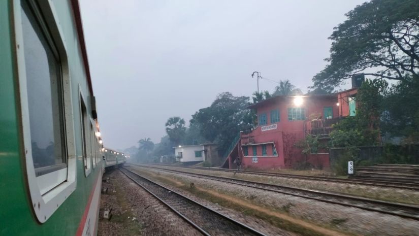 ট্রেন