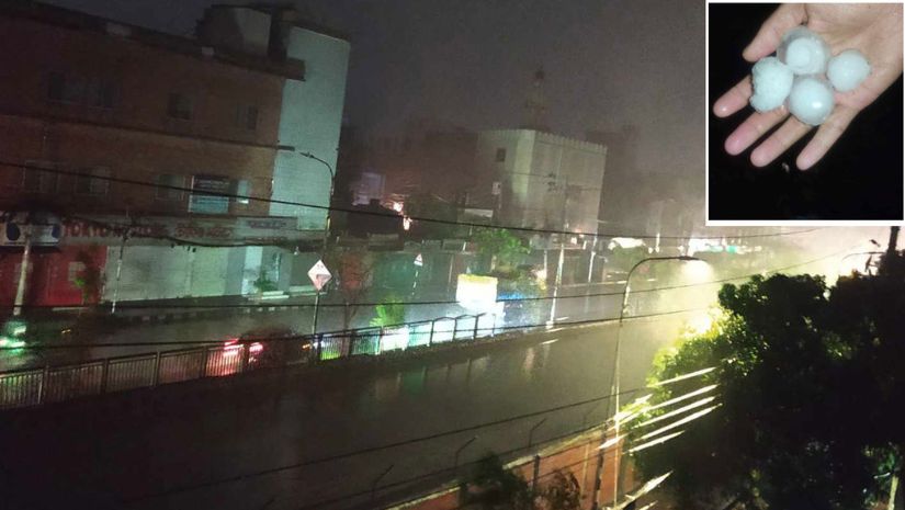 ঢাকায়