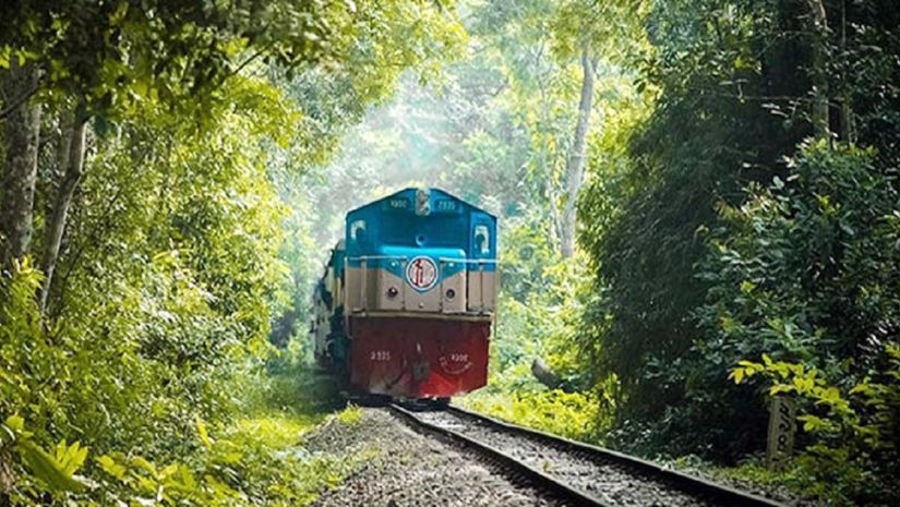 ট্রেন