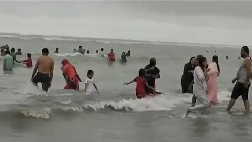 কক্সবাজারে