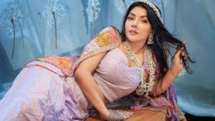 আয়নাঘর