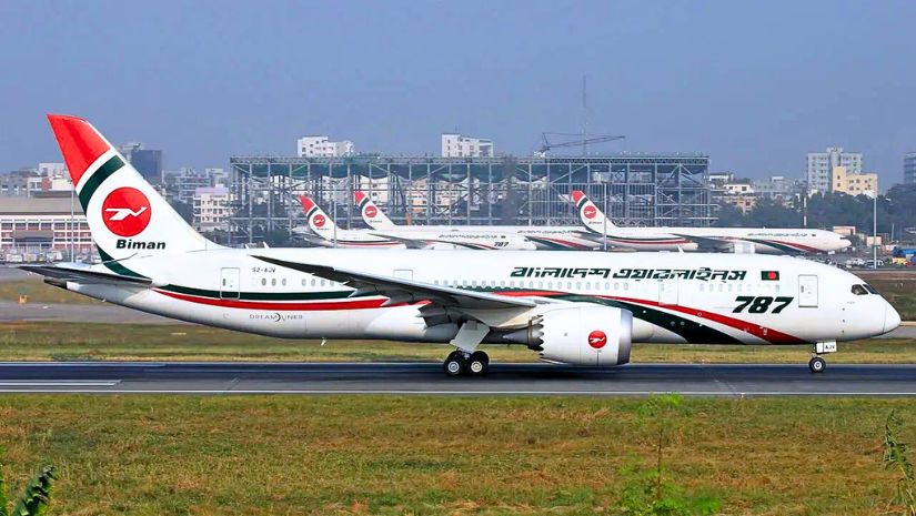 বিমানবন্দরে