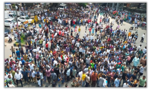 ঢাকা অচল করে দেওয়ার হুমকি দিয়ে মৎস ভবন-কাকরাইল অবরোধ