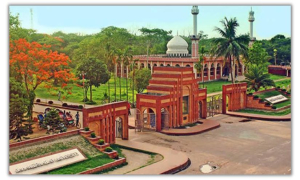 তুচ্ছ ঘটনায় বাস আটকে ৪০ হাজার টাকা আদায় জাবি শিক্ষার্থীর