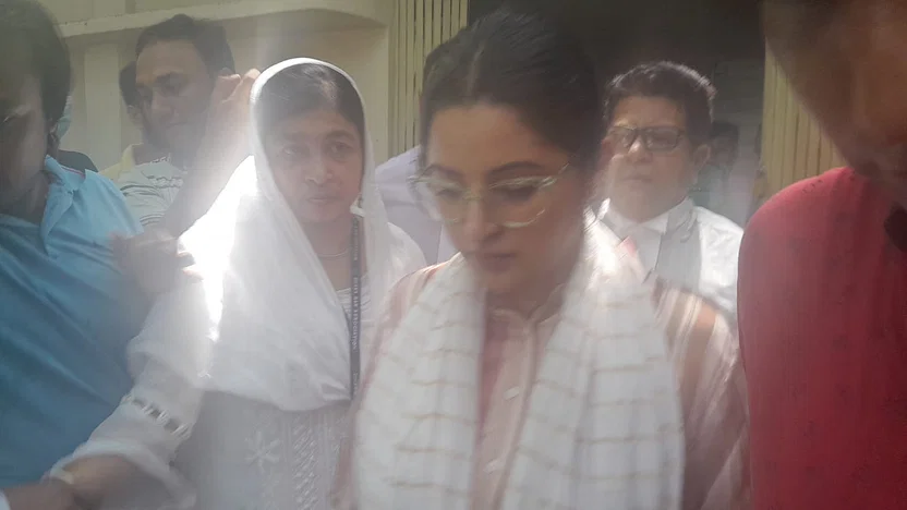 আদালতের কাঠগড়ায় পরীমনি (ছবি সংগৃহীত)