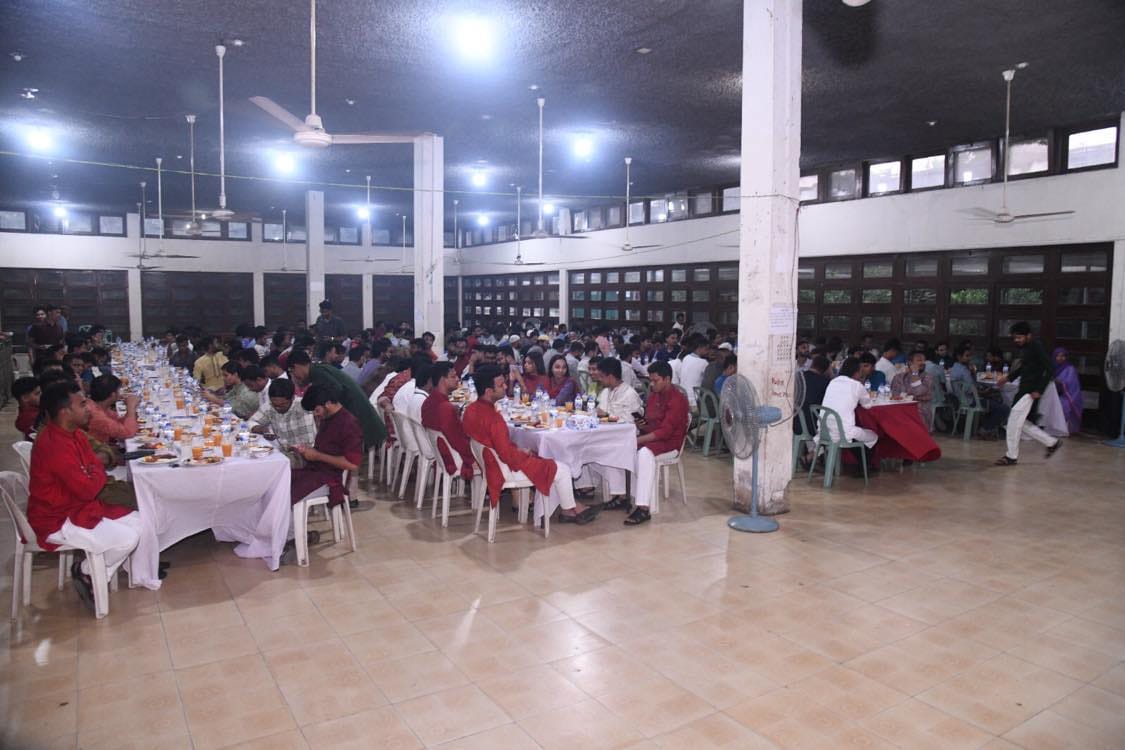 ইফতার মাহফিলে আগত অতিথিদের একাংশ