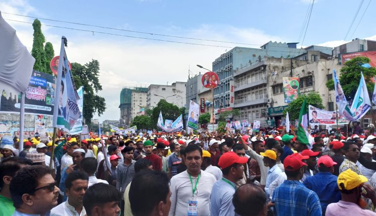 শান্তি সমাবেশে নেতাকর্মীদের ব্যাপক উপস্থিতি (ছবি সংগৃহীত)
