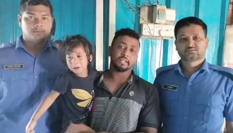 কক্সবাজার সমুদ্র সৈকত থেকে হারিয়ে যাওয়া ৮ শিশু উদ্ধার (ছবি: সংগৃহীত)